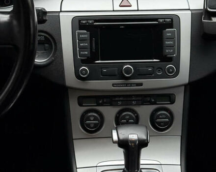 Сірий Фольксваген Пассат, об'ємом двигуна 1.97 л та пробігом 327 тис. км за 8200 $, фото 15 на Automoto.ua