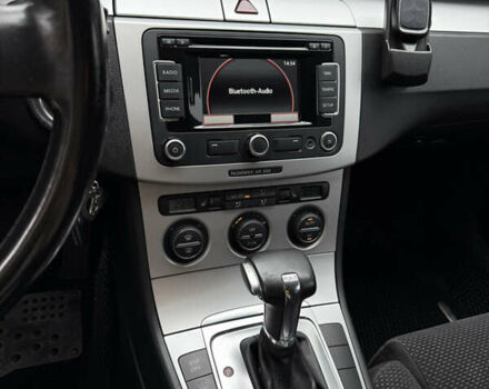 Сірий Фольксваген Пассат, об'ємом двигуна 1.97 л та пробігом 327 тис. км за 8200 $, фото 14 на Automoto.ua