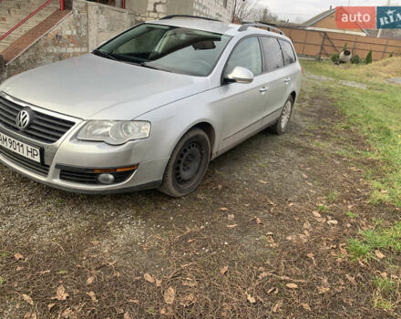 Серый Фольксваген Пассат, объемом двигателя 1.97 л и пробегом 287 тыс. км за 5500 $, фото 1 на Automoto.ua