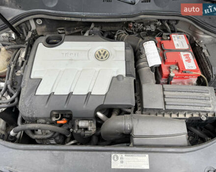 Сірий Фольксваген Пассат, об'ємом двигуна 1.97 л та пробігом 327 тис. км за 8200 $, фото 20 на Automoto.ua