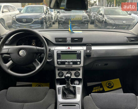 Фольксваген Пассат 2009 в Ивано-Франковске на Automoto.ua Серый Фольксваген Пассат, объемом двигателя 1.97 л и пробегом 285 тыс. км за 7500 $, фото 15 на Automoto.ua