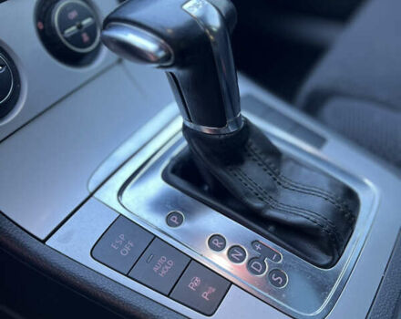 Серый Фольксваген Пассат, объемом двигателя 1.97 л и пробегом 257 тыс. км за 7699 $, фото 17 на Automoto.ua