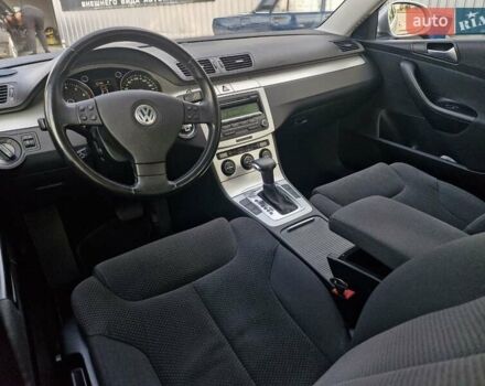 Серый Фольксваген Пассат, объемом двигателя 1.8 л и пробегом 243 тыс. км за 7799 $, фото 20 на Automoto.ua