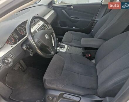 Серый Фольксваген Пассат, объемом двигателя 1.8 л и пробегом 243 тыс. км за 7799 $, фото 16 на Automoto.ua