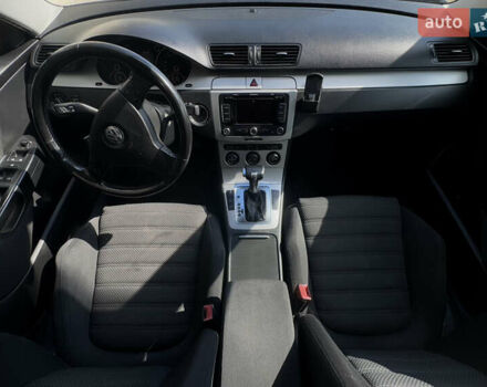 Серый Фольксваген Пассат, объемом двигателя 2 л и пробегом 250 тыс. км за 7100 $, фото 4 на Automoto.ua