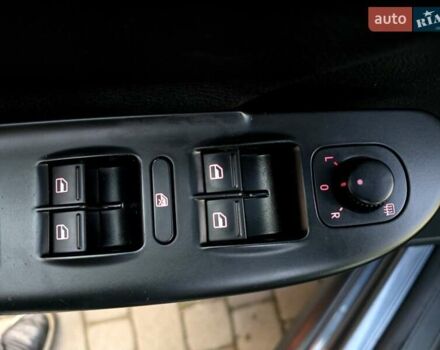 Сірий Фольксваген Пассат, об'ємом двигуна 1.8 л та пробігом 212 тис. км за 7500 $, фото 126 на Automoto.ua