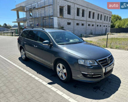 Серый Фольксваген Пассат, объемом двигателя 1.97 л и пробегом 234 тыс. км за 7950 $, фото 5 на Automoto.ua