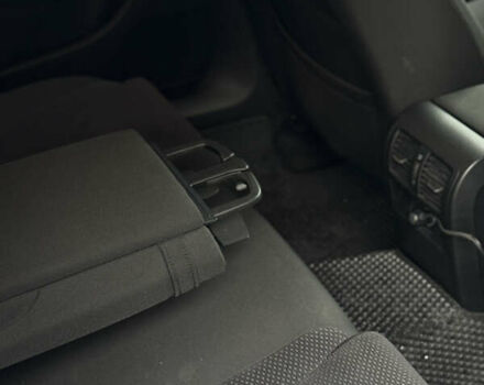 Сірий Фольксваген Пассат, об'ємом двигуна 1.97 л та пробігом 327 тис. км за 8200 $, фото 10 на Automoto.ua