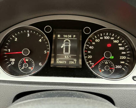 Сірий Фольксваген Пассат, об'ємом двигуна 1.97 л та пробігом 327 тис. км за 8200 $, фото 13 на Automoto.ua