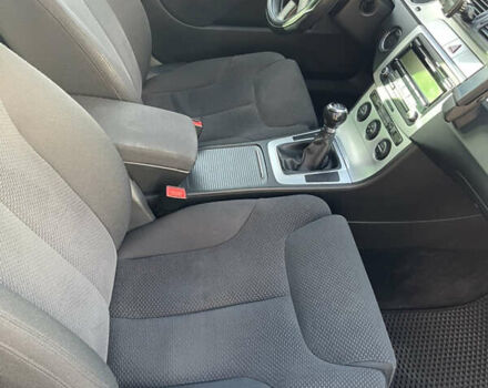 Сірий Фольксваген Пассат, об'ємом двигуна 1.97 л та пробігом 283 тис. км за 7000 $, фото 14 на Automoto.ua