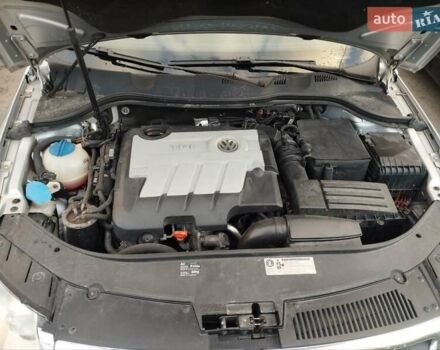 Сірий Фольксваген Пассат, об'ємом двигуна 2 л та пробігом 215 тис. км за 7500 $, фото 20 на Automoto.ua