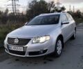 Фольксваген Пассат 2009 в Львове на Automoto.ua Серый Фольксваген Пассат, объемом двигателя 1.97 л и пробегом 270 тыс. км за 6500 $, фото 1 на Automoto.ua