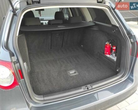 Серый Фольксваген Пассат, объемом двигателя 1.6 л и пробегом 262 тыс. км за 7000 $, фото 64 на Automoto.ua