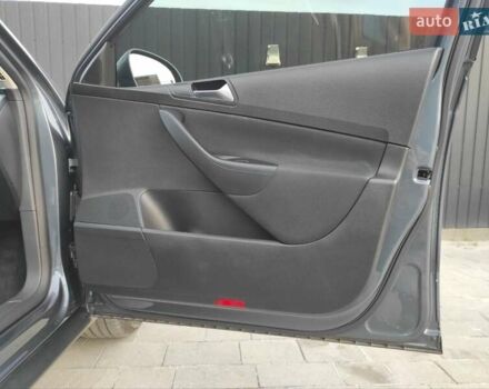 Серый Фольксваген Пассат, объемом двигателя 1.6 л и пробегом 262 тыс. км за 7000 $, фото 54 на Automoto.ua