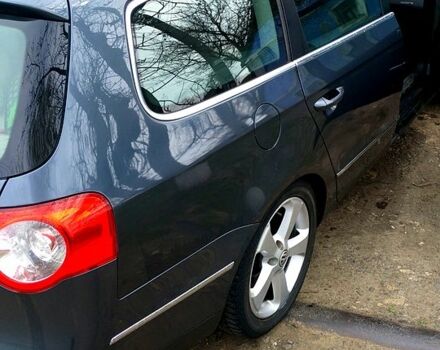 Серый Фольксваген Пассат, объемом двигателя 2 л и пробегом 250 тыс. км за 7000 $, фото 2 на Automoto.ua