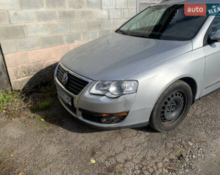 Серый Фольксваген Пассат, объемом двигателя 1.97 л и пробегом 287 тыс. км за 5500 $, фото 9 на Automoto.ua