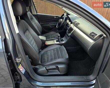 Сірий Фольксваген Пассат, об'ємом двигуна 1.8 л та пробігом 212 тис. км за 7500 $, фото 59 на Automoto.ua