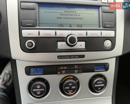 Серый Фольксваген Пассат, объемом двигателя 1.4 л и пробегом 225 тыс. км за 6850 $, фото 21 на Automoto.ua