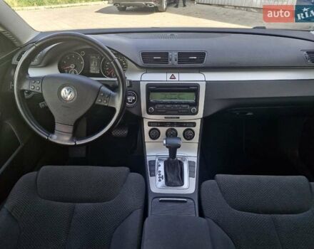 Серый Фольксваген Пассат, объемом двигателя 1.8 л и пробегом 243 тыс. км за 7799 $, фото 19 на Automoto.ua