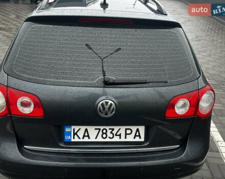 Сірий Фольксваген Пассат, об'ємом двигуна 2 л та пробігом 277 тис. км за 6900 $, фото 4 на Automoto.ua