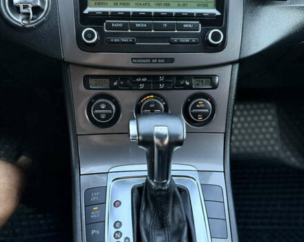 Сірий Фольксваген Пассат, об'ємом двигуна 1.4 л та пробігом 211 тис. км за 6750 $, фото 57 на Automoto.ua