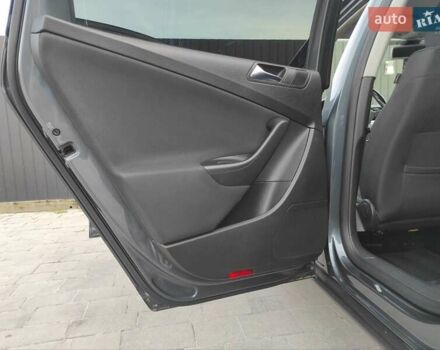 Серый Фольксваген Пассат, объемом двигателя 1.6 л и пробегом 262 тыс. км за 7000 $, фото 60 на Automoto.ua