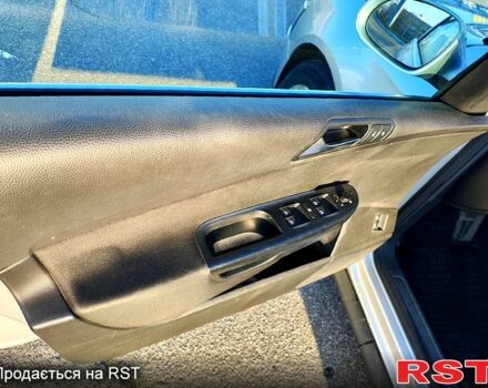 Серый Фольксваген Пассат, объемом двигателя 1.4 л и пробегом 310 тыс. км за 5999 $, фото 4 на Automoto.ua