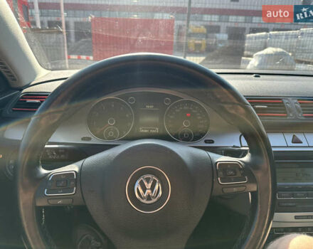 Сірий Фольксваген Пассат, об'ємом двигуна 1.4 л та пробігом 240 тис. км за 6000 $, фото 12 на Automoto.ua