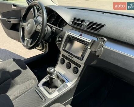 Сірий Фольксваген Пассат, об'ємом двигуна 1.4 л та пробігом 179 тис. км за 6500 $, фото 10 на Automoto.ua
