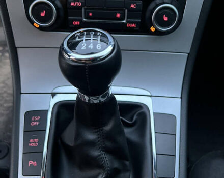 Сірий Фольксваген Пассат, об'ємом двигуна 2 л та пробігом 214 тис. км за 8300 $, фото 19 на Automoto.ua