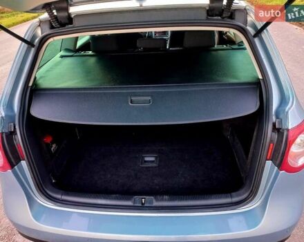 Фольксваген Пассат 2010 в Збараже на Automoto.ua Серый Фольксваген Пассат, объемом двигателя 1.6 л и пробегом 350 тыс. км за 6199 $, фото 16 на Automoto.ua