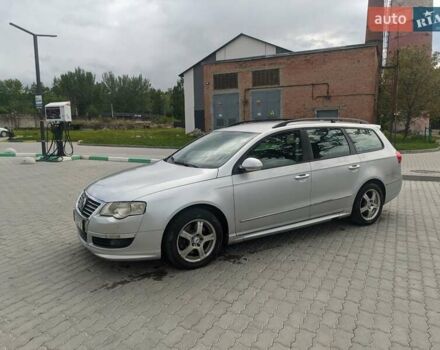 Серый Фольксваген Пассат, объемом двигателя 1.6 л и пробегом 350 тыс. км за 6300 $, фото 5 на Automoto.ua