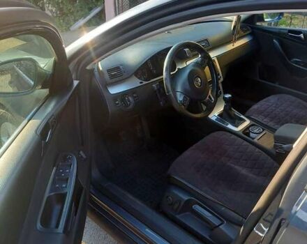 Сірий Фольксваген Пассат, об'ємом двигуна 2 л та пробігом 275 тис. км за 6600 $, фото 1 на Automoto.ua