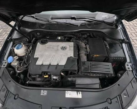 Серый Фольксваген Пассат, объемом двигателя 1.97 л и пробегом 217 тыс. км за 7800 $, фото 5 на Automoto.ua