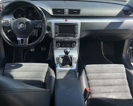 Серый Фольксваген Пассат, объемом двигателя 2 л и пробегом 302 тыс. км за 7300 $, фото 25 на Automoto.ua