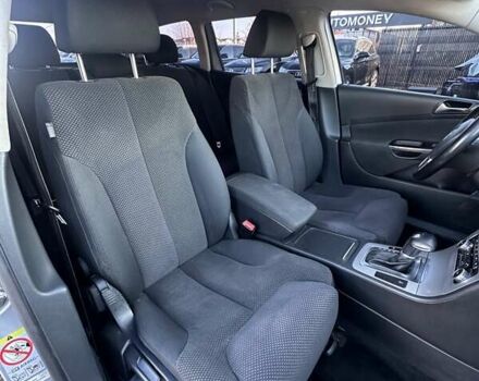 Серый Фольксваген Пассат, объемом двигателя 1.8 л и пробегом 216 тыс. км за 7400 $, фото 17 на Automoto.ua