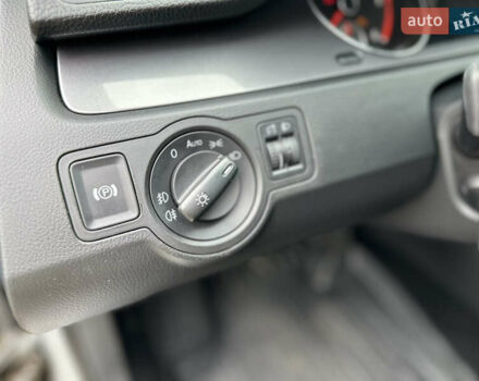 Серый Фольксваген Пассат, объемом двигателя 1.6 л и пробегом 290 тыс. км за 7500 $, фото 15 на Automoto.ua