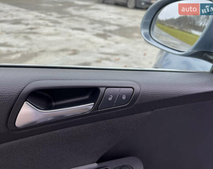 Серый Фольксваген Пассат, объемом двигателя 1.8 л и пробегом 141 тыс. км за 7500 $, фото 19 на Automoto.ua