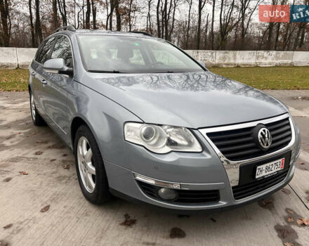 Серый Фольксваген Пассат, объемом двигателя 1.8 л и пробегом 141 тыс. км за 7500 $, фото 2 на Automoto.ua
