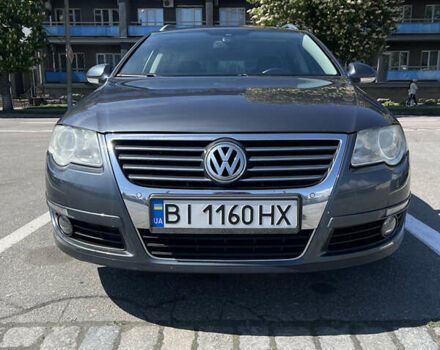 Серый Фольксваген Пассат, объемом двигателя 2 л и пробегом 302 тыс. км за 7300 $, фото 4 на Automoto.ua