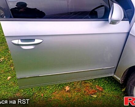 Фольксваген Пассат 2010 в Харькове на Automoto.ua Серый Фольксваген Пассат, объемом двигателя 1.6 л и пробегом 248 тыс. км за 5900 $, фото 2 на Automoto.ua