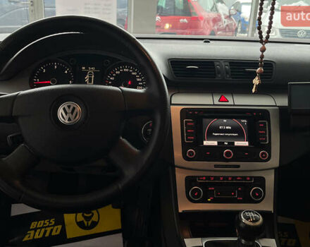 Серый Фольксваген Пассат, объемом двигателя 1.6 л и пробегом 286 тыс. км за 7000 $, фото 10 на Automoto.ua