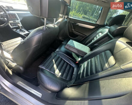 Серый Фольксваген Пассат, объемом двигателя 1.97 л и пробегом 299 тыс. км за 8000 $, фото 9 на Automoto.ua