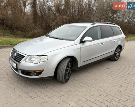 Серый Фольксваген Пассат, объемом двигателя 1.97 л и пробегом 305 тыс. км за 7000 $, фото 13 на Automoto.ua