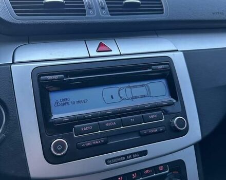 Серый Фольксваген Пассат, объемом двигателя 1.8 л и пробегом 216 тыс. км за 7400 $, фото 35 на Automoto.ua