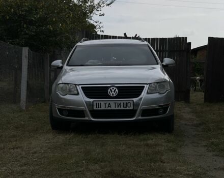 Серый Фольксваген Пассат, объемом двигателя 2 л и пробегом 220 тыс. км за 2980 $, фото 2 на Automoto.ua