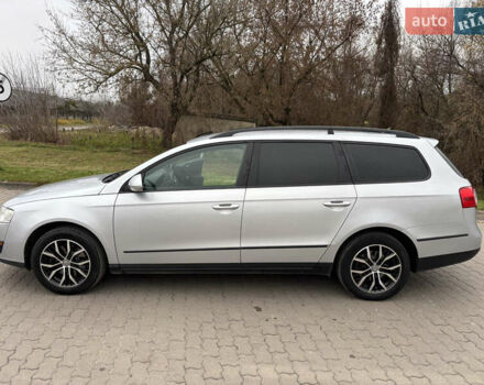 Серый Фольксваген Пассат, объемом двигателя 1.97 л и пробегом 305 тыс. км за 7000 $, фото 8 на Automoto.ua