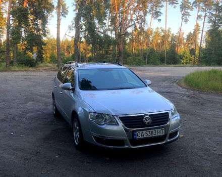 Серый Фольксваген Пассат, объемом двигателя 1.6 л и пробегом 263 тыс. км за 7300 $, фото 1 на Automoto.ua