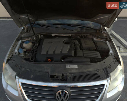 Сірий Фольксваген Пассат, об'ємом двигуна 1.6 л та пробігом 281 тис. км за 8350 $, фото 13 на Automoto.ua