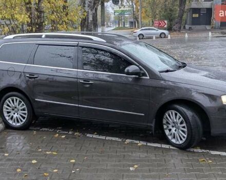 Сірий Фольксваген Пассат, об'ємом двигуна 1.97 л та пробігом 318 тис. км за 8800 $, фото 12 на Automoto.ua
